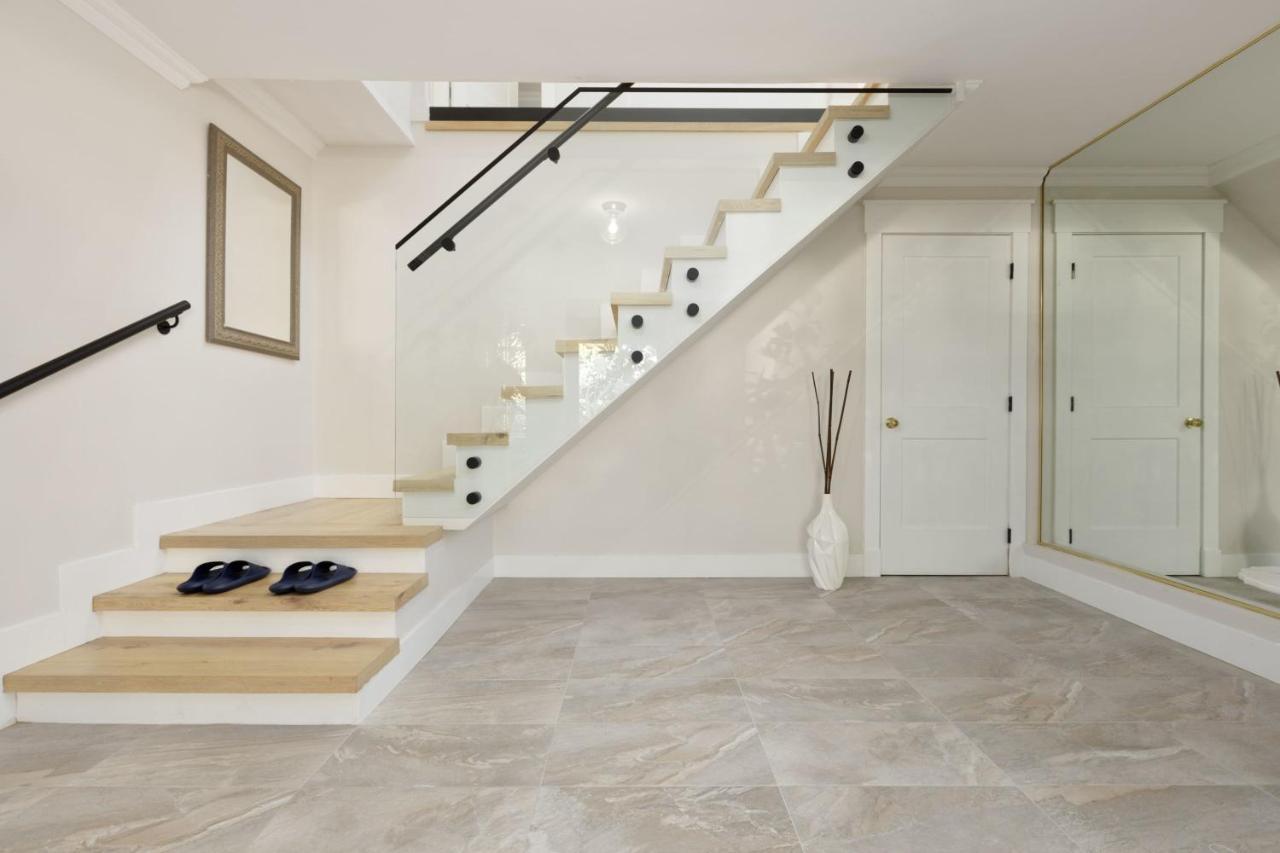 Beautiful Villa With Heated Pool Hot Tub By Forest North Vancouver Exterior foto